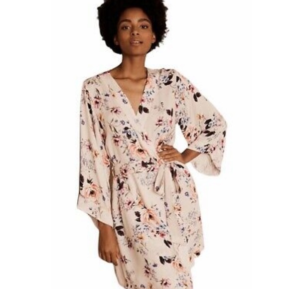 Yumi Kim BHLDN Dream Lover Robe - Picture 4 of 6